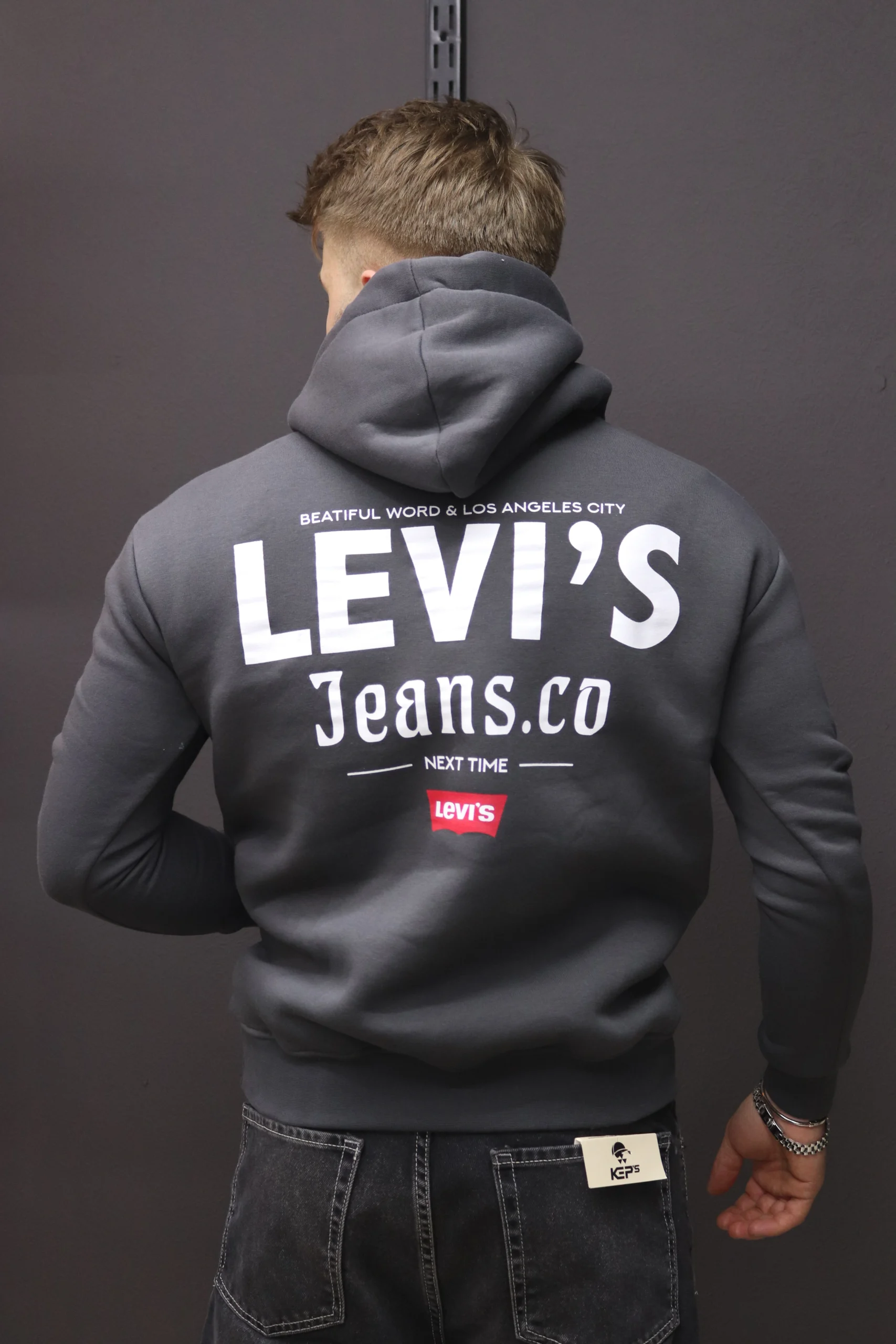 LEVİS Sırt Baskılı Kapuşonlu Sweat (8)