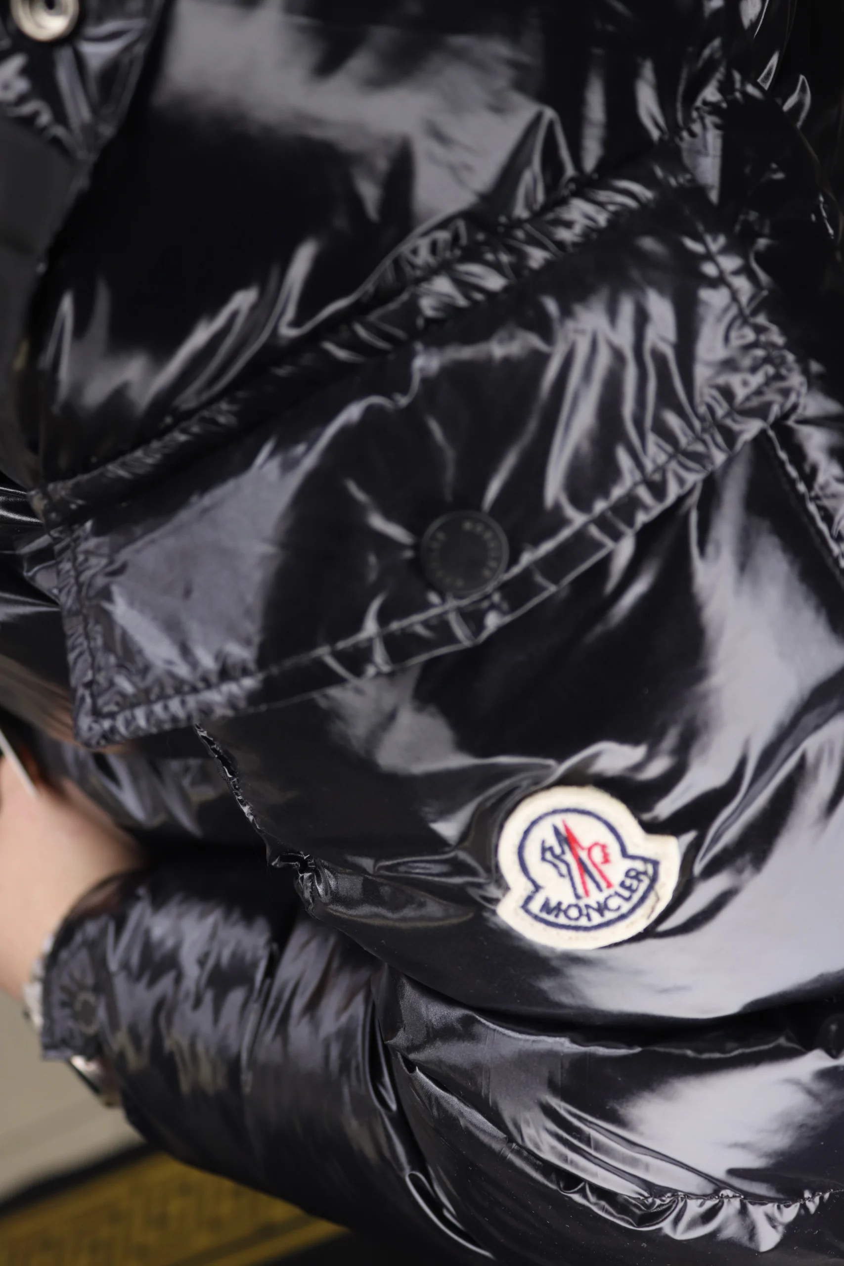 Moncler parlak şişme mont (7)